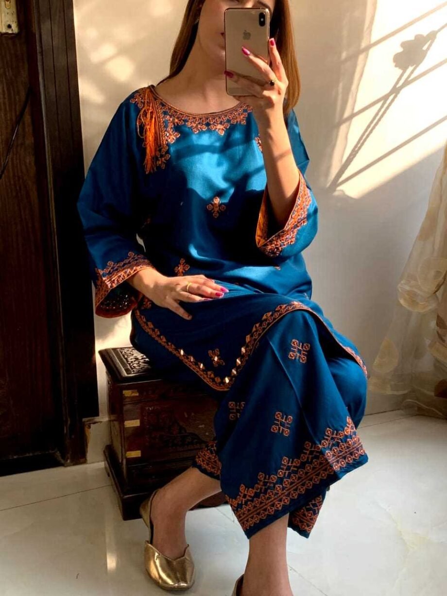STITCHED 2 piece DRESS FA- 228 C ferozi